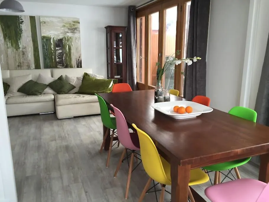 Jangilau - Large, Triple Aspect Apartment In Central Morzine